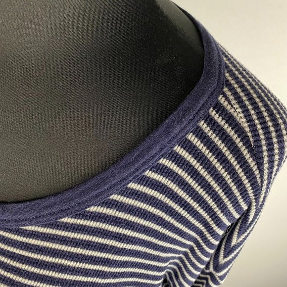 Gap Waffle Knit Henley T-Shirt Women's Size XS Blue White Striped Long Sleeves - Picture 5 of 12